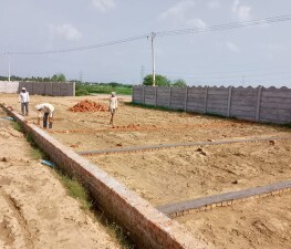Plot For Sale in Sikandrabad
