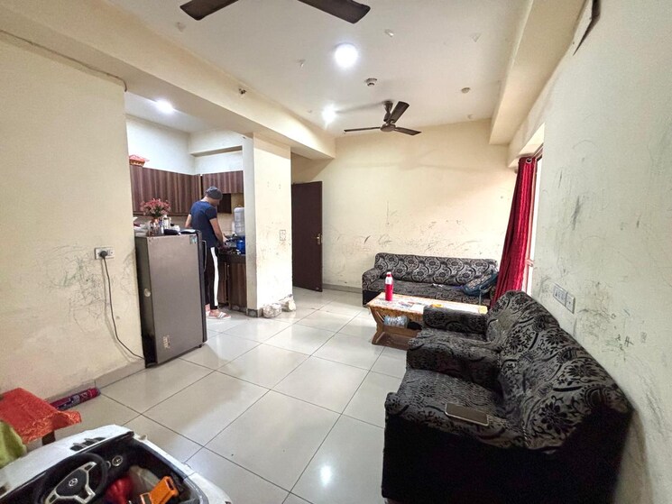  Parking, panchsheel-greens-ii 2 Bedroom 915 Sq.Ft. Apartment In Sector 16 Greater Noida Greater Noida 8095600