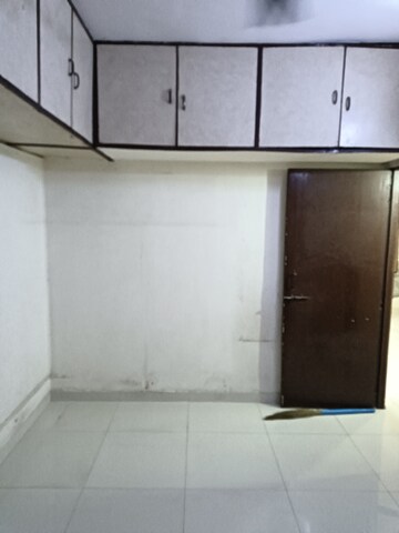 Room in 1 BHK Apartment at Alaknanda CHS Nerul, Nerul Sector 19a – for Rent
