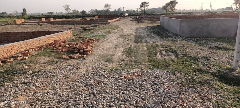Plot For Sale in Shiv Calony Kailash Hospi