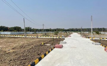 Plot For Sale in Sikandrabad