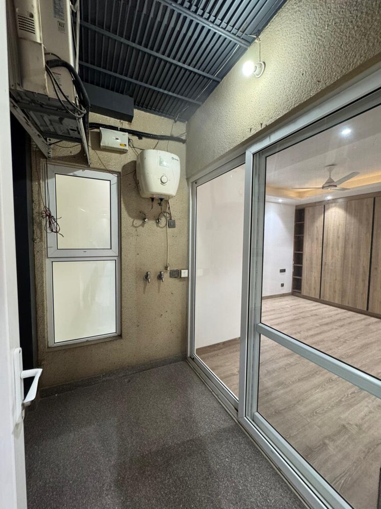 Room, sarvodaya enclave 3 Bedroom 1800 Sq.Ft. Builder Floor In Sarvodaya Enclave Delhi 8095709