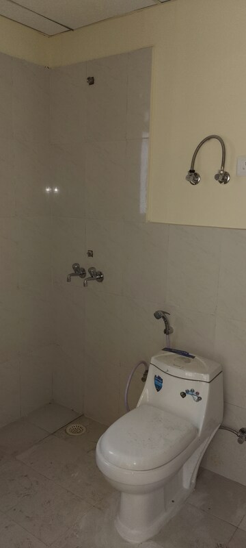 Bathroom in 2 BHK Apartment at Pyramid Elite, Sector 86 – for Rent