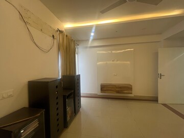 Living Room in 4 BHK Apartment at Vip Road – for Rent