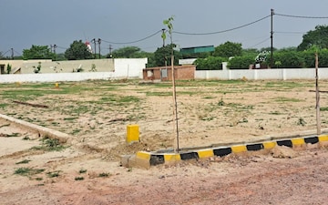 Plot For Sale in Sikandrabad
