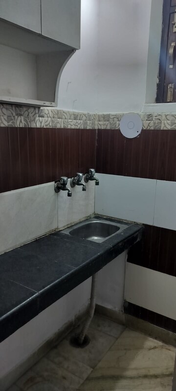 Master Bedroom in 1 RK Villa at Sector 48 – for Rent