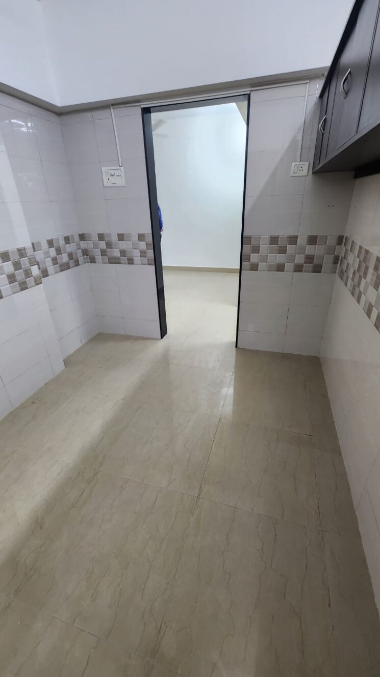 Room, vile parle east 3 Bedroom 1100 Sq.Ft. Apartment In Vile Parle East Mumbai 8095837