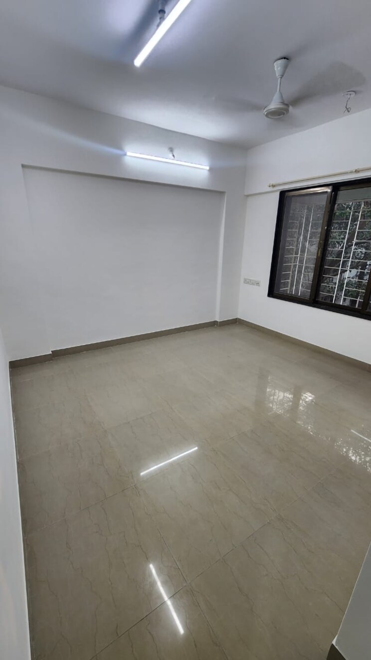 Room, vile parle east 3 Bedroom 1100 Sq.Ft. Apartment In Vile Parle East Mumbai 8095837