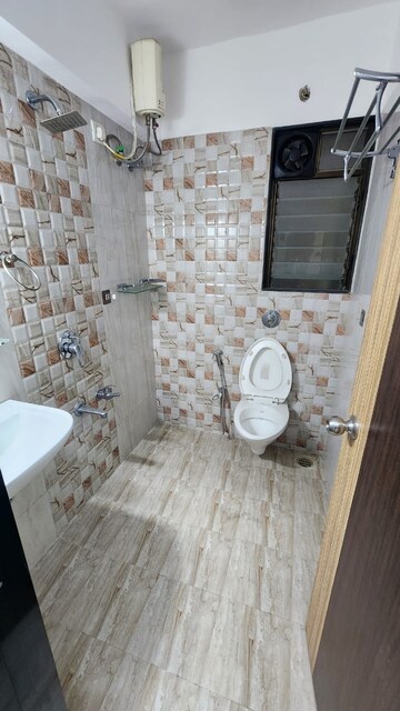 Bathroom in 3 BHK Apartment at Vile Parle East – for Rent