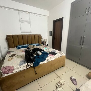 Team Area in 3 BHK Apartment at Sikka Karnam Greens, Garhi Village – for Rent
