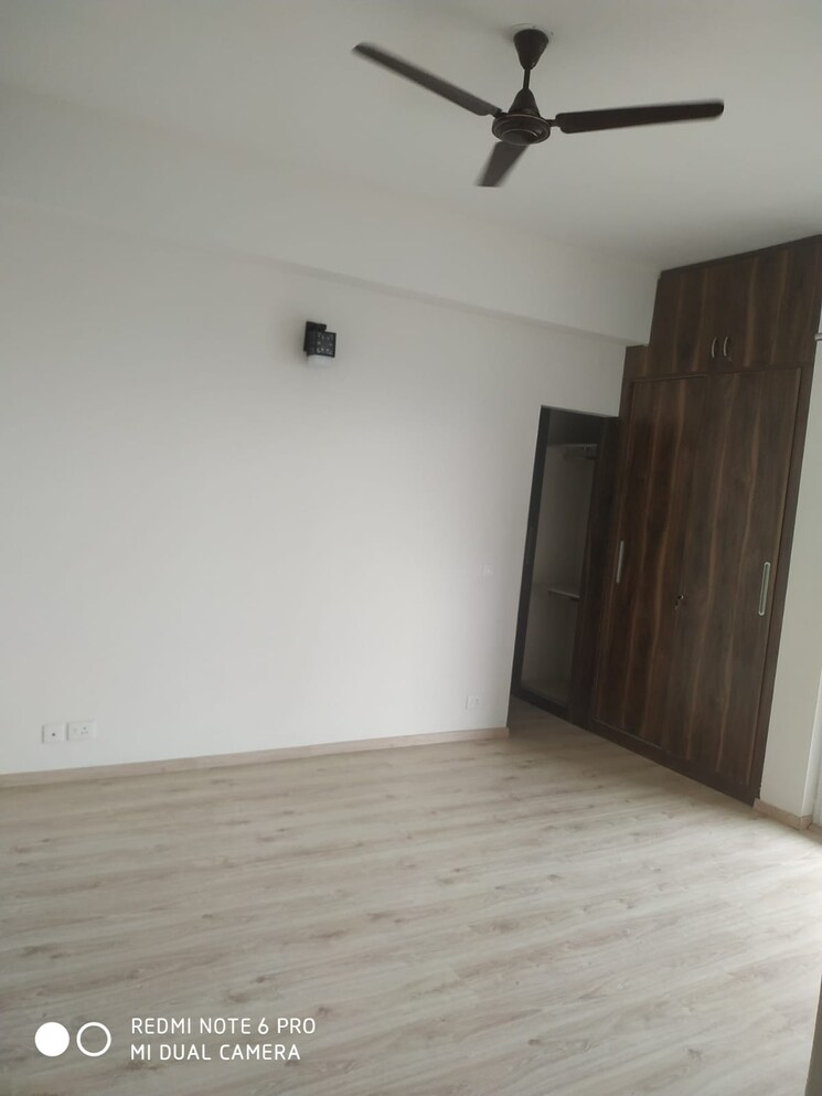 Room, sai-kunj-new-palam-vihar 3 Bedroom 1300 Sq.Ft. Builder Floor In New Palam Vihar Phase 3 Gurgaon 8095863