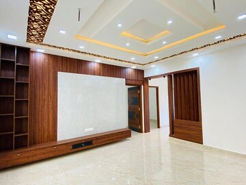 Room in 2.5 BHK Villa at Madhura Nagar – for Sale
