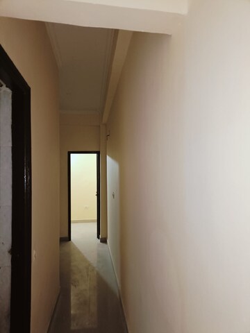 2 BHK Apartment For Rent in RWA Apartments Sector 70, Sector 70