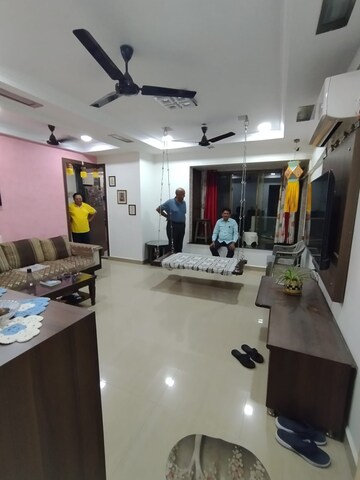 Master Bedroom in 3 BHK Apartment at Vardhman Vatika, Majiwada – for Sale