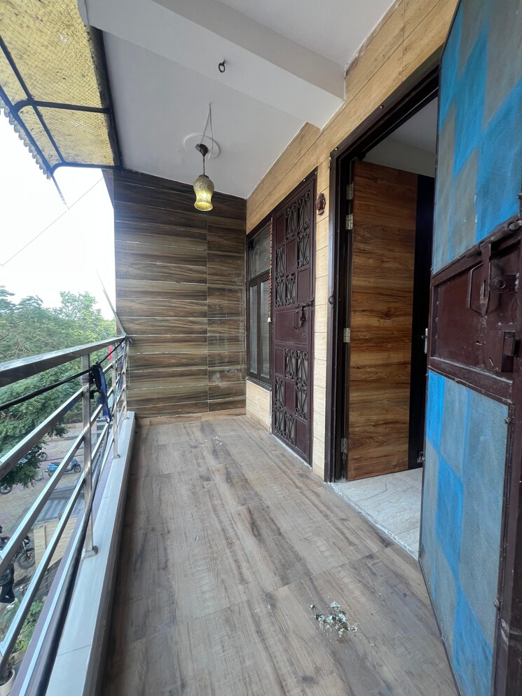 Balcony, rajendra nagar 3 Bedroom 1350 Sq.Ft. Builder Floor In Rajendra Nagar Ghaziabad 8095956