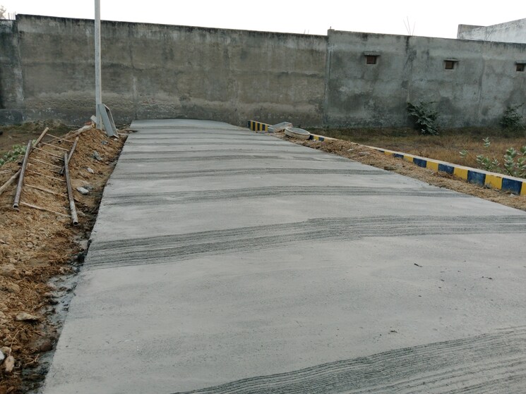 Exterior View, dhanauli  100 Sq.Yd. Plot In Dhanauli Agra 8095970