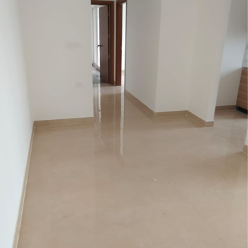 Room in 2 BHK Apartment at Tata Eureka Park, Sector 150 – for Rent