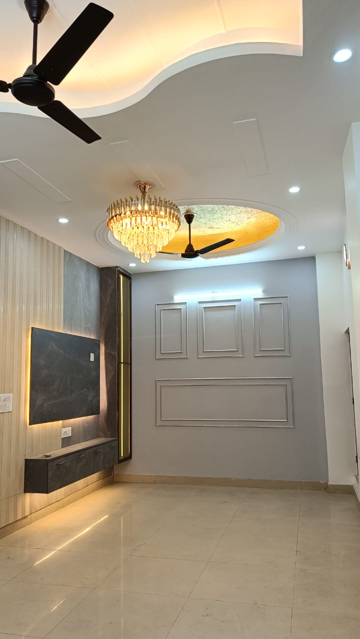 3 BHK Builder Floor For Sale in Shakti Khand III