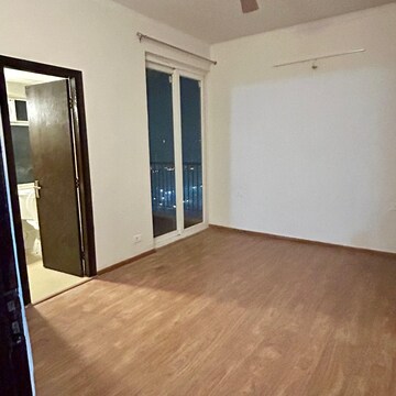 Room in 3 BHK Apartment at Amrapali Riverview, Amrapali Leisure Valley – for Rent