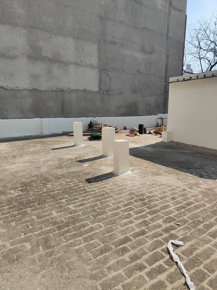  Parking, sushant-lok-3 3 Bedroom 275 Sq.Yd. Villa In Sector 57 Gurgaon 8096043