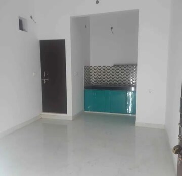 Room in 2 BHK Villa at Jankipuram – for Rent