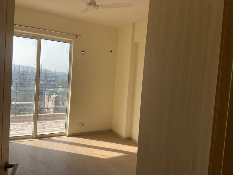 Room, himalayan-apartment 3.5 Bedroom 2250 Sq.Ft. Apartment In Sector 1 Gurgaon 8096140