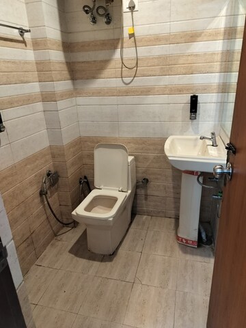 Bathroom in 1 RK Builder Floor at DLF City Phase III, Sector 24 – for Rent