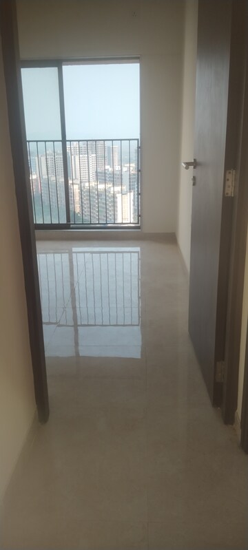 2 BHK Apartment For Rent in Sunteck Maxxworld, Naigaon East