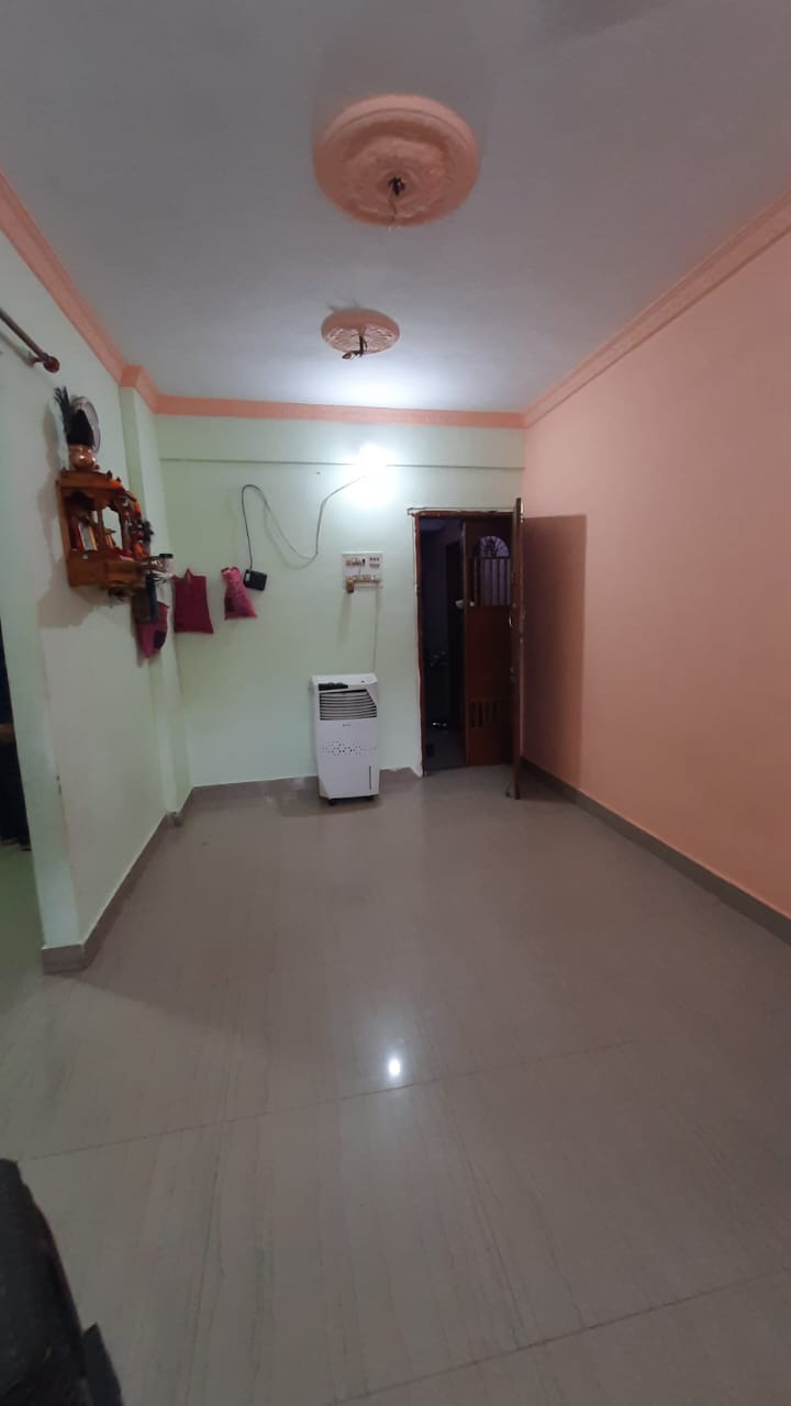 1 BHK + Extra Room 560 Sq.Ft. Apartment in Laxman Apartment Kalyan