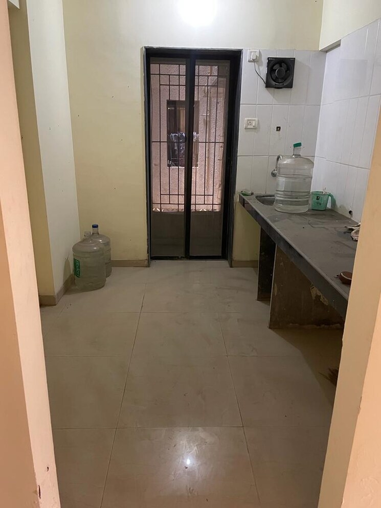 Bathroom, raunak-city-phase-2 2 Bedroom 1000 Sq.Ft. Apartment In Kalyan West Thane 8096290