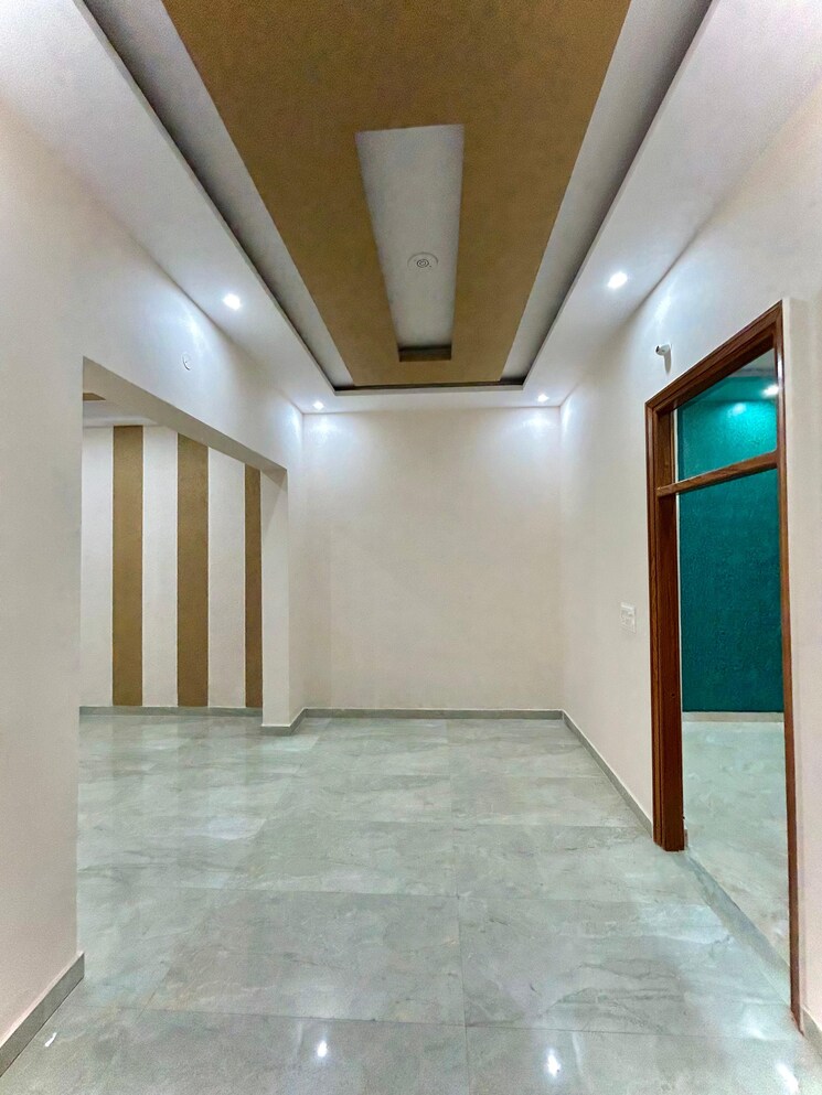 Room, silver-city-meerut 3 Bedroom 105 Sq.Yd. Independent House In Modipuram Meerut 8096304