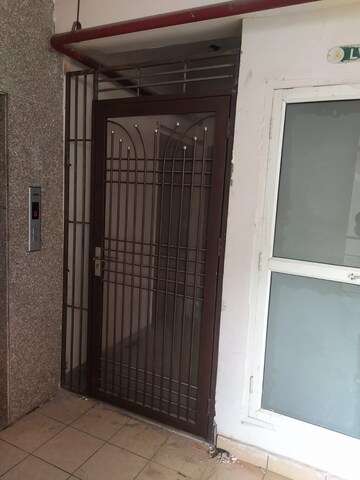 Building Lobby in 3 BHK Apartment at Saya Gold Avenue, Vaibhav Khand – for Sale