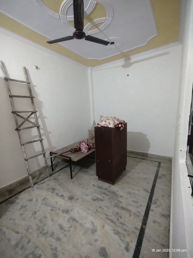 Balcony, uttam nagar 6 Bedroom 70 Sq.Yd. Independent House In Uttam Nagar Delhi 8096321