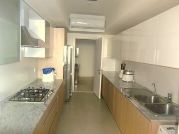 Kitchen in 3 BHK Apartment at DLF Park Place, Sector 54 – for Rent