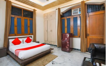 1.5 BHK Builder Floor For Rent in RWA Apartments Sector 20, Sector 20