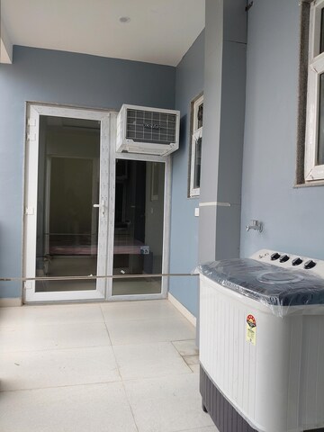 Furnished Amenities in 1 RK Builder Floor at Suncity Heights, Sector 54 – for Rent