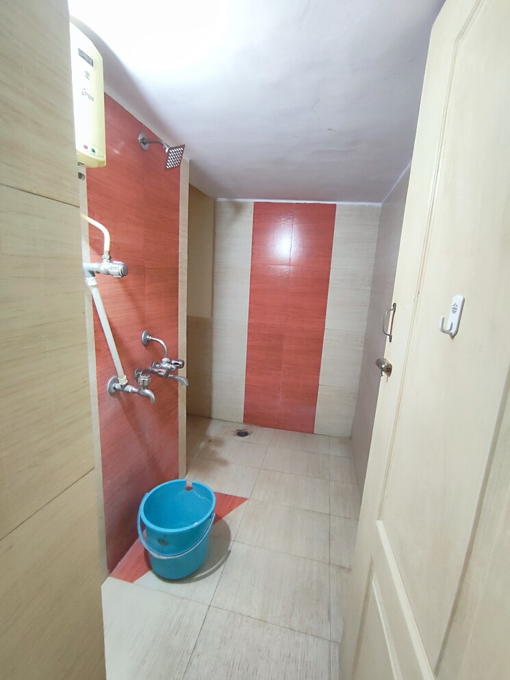 Bathroom, rutu-estate 1 Bedroom 400 Sq.Ft. Apartment In Brahmand Thane 8096544