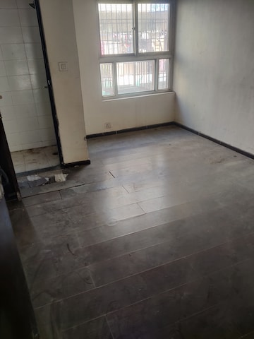 Room in 3 BHK Apartment at BPTP Park Elite Floor II, Sector 75 – for Rent