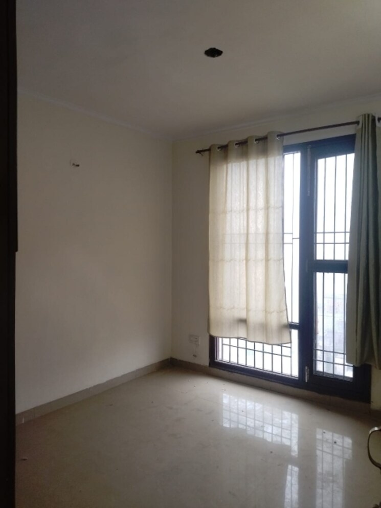 Room, greater mohali 3 Bedroom 1550 Sq.Ft. Apartment In Greater Mohali Mohali 8096562