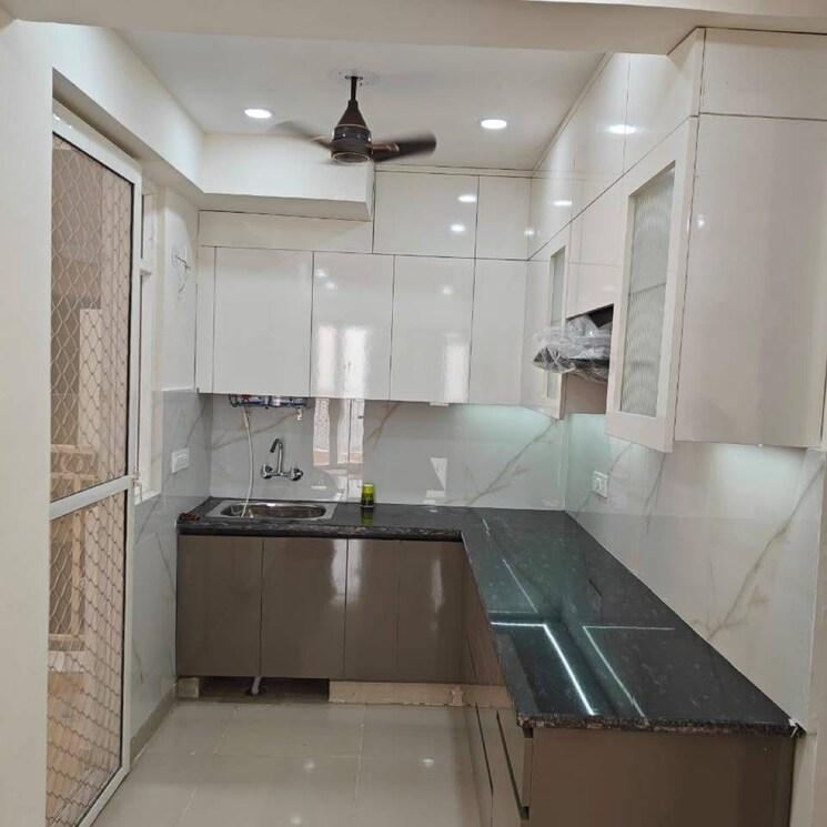 Kitchen, amrapali-riverview 4 Bedroom 2800 Sq.Ft. Villa In Amrapali Leisure Valley Greater Noida 8096573