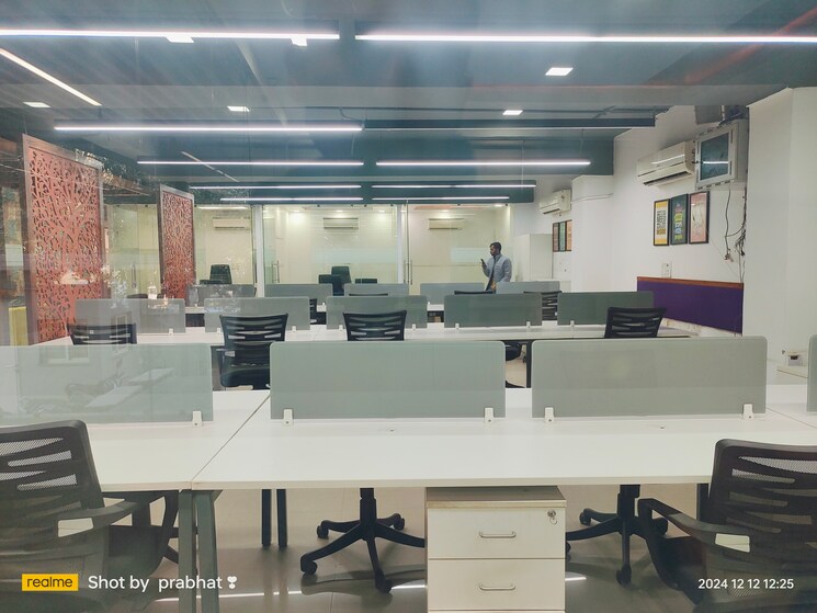 Team Area, ithums-62 Commercial Office Space in IT/SEZ 1000 Sq.Ft. In Sector 62 Noida 8096590