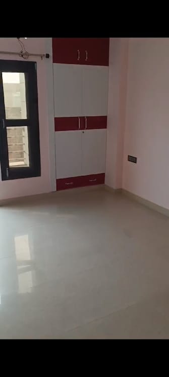 2 BHK Builder Floor For Rent in Dashrath Puri Delhi  8096637