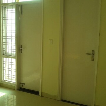 Room in 2 BHK Builder Floor at Sector 55 – for Sale