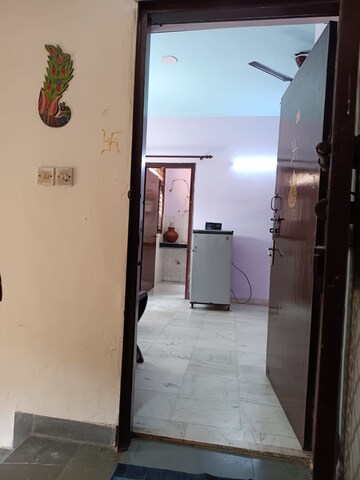 Building Lobby in 2.5 BHK Builder Floor at Sushant Lok ii – for Rent