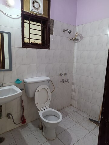 Bathroom in 2.5 BHK Builder Floor at Sushant Lok ii – for Rent