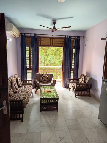 Living Room in 2.5 BHK Builder Floor at Sushant Lok ii – for Rent
