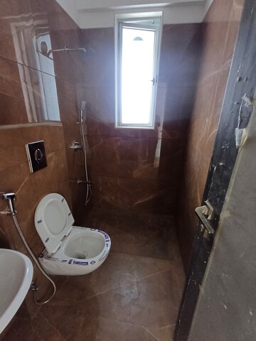 Master Bedroom in 3 BHK Apartment at Jogeshwari East – for Sale