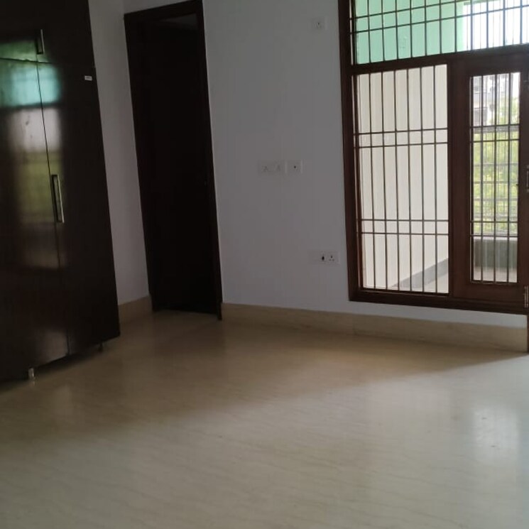 Room, sector 57 3 Bedroom 204 Sq.Yd. Builder Floor In Sector 57 Gurgaon 8096779