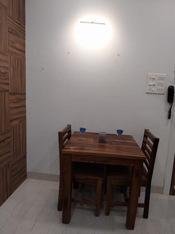 Furnished Amenities in 1.5 BHK Apartment at Daulat Shirin CHS, Colaba – for Rent