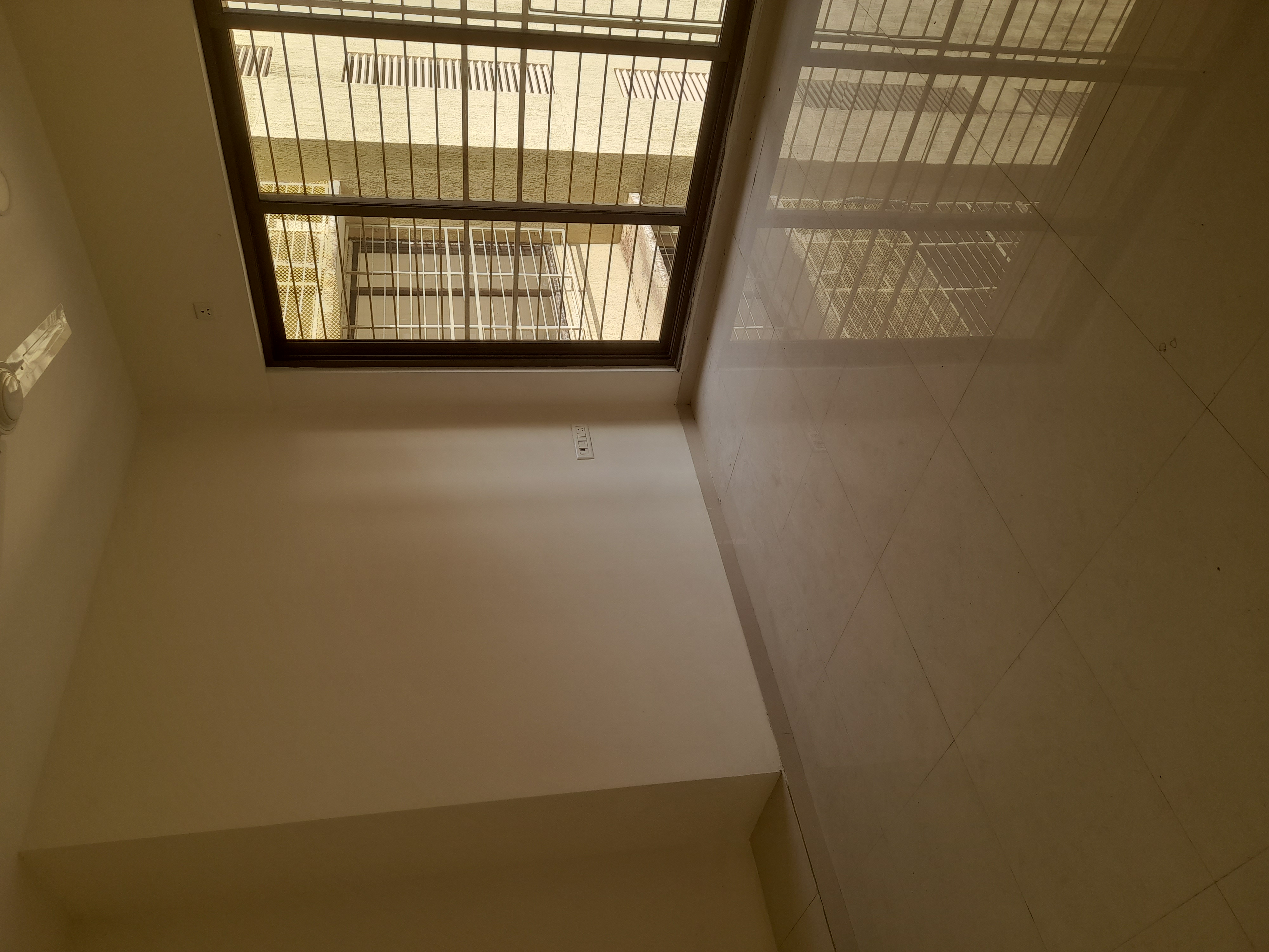 2 BHK Apartment For Sale in Acme Ozone